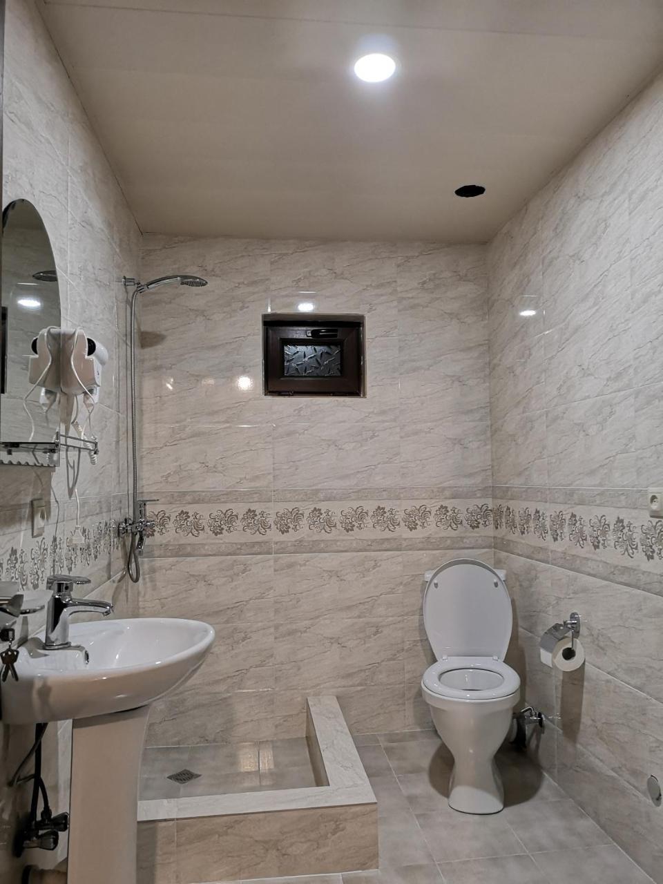 קזבגי Nikolo Inn מראה חיצוני תמונה